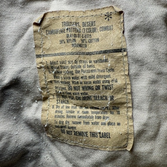 Vintage Wrangler US Army Combat Desert Camouflage Cargo Pants Trousers Medium - Picture 2 of 12